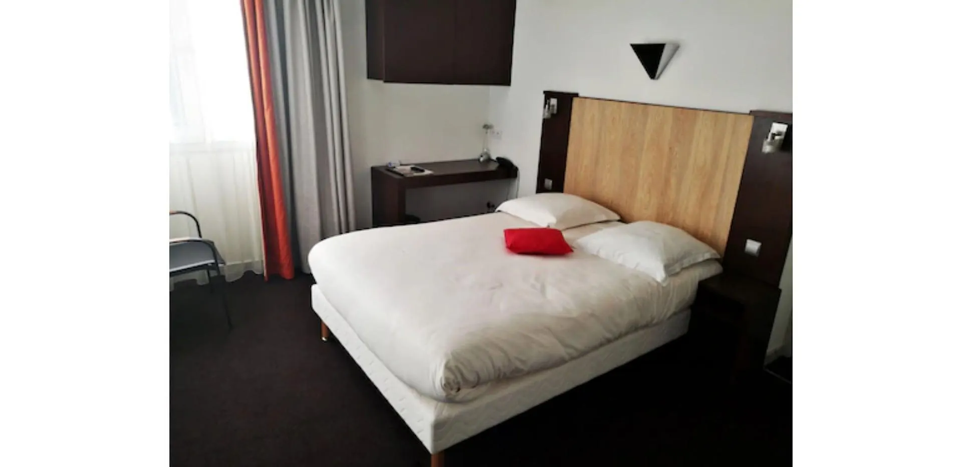 Adonis Arc Hotel Aix Aix-en-Provence 3*,