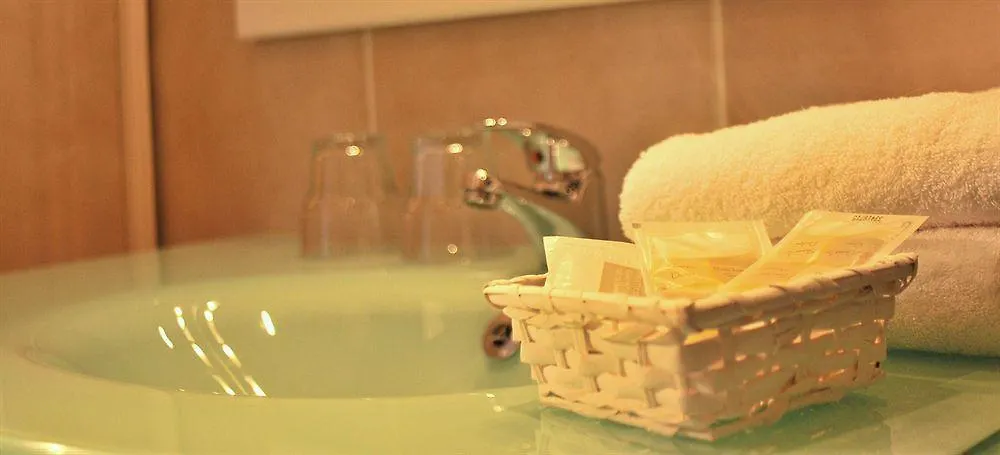 Adonis Arc Hotel Aix Aix-en-Provence 3*,