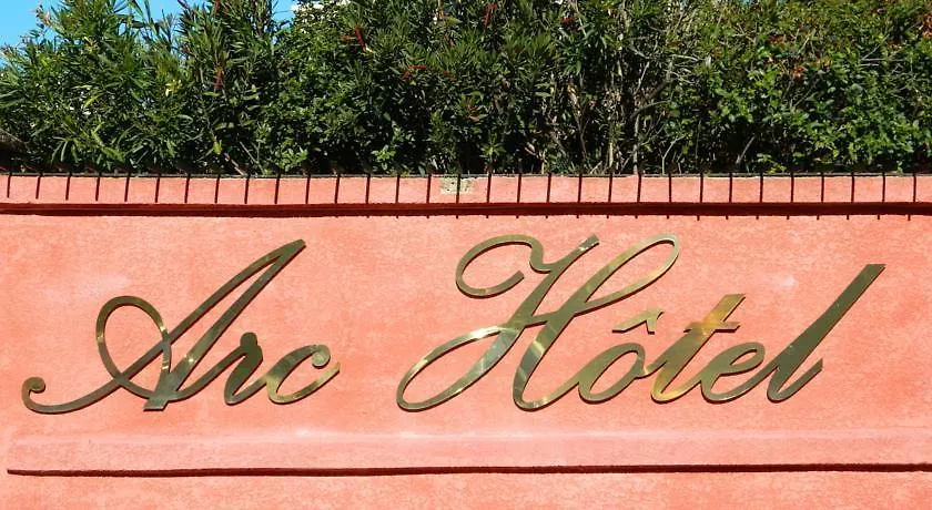 Adonis Arc Hotel Aix Aix-en-Provence 3*,