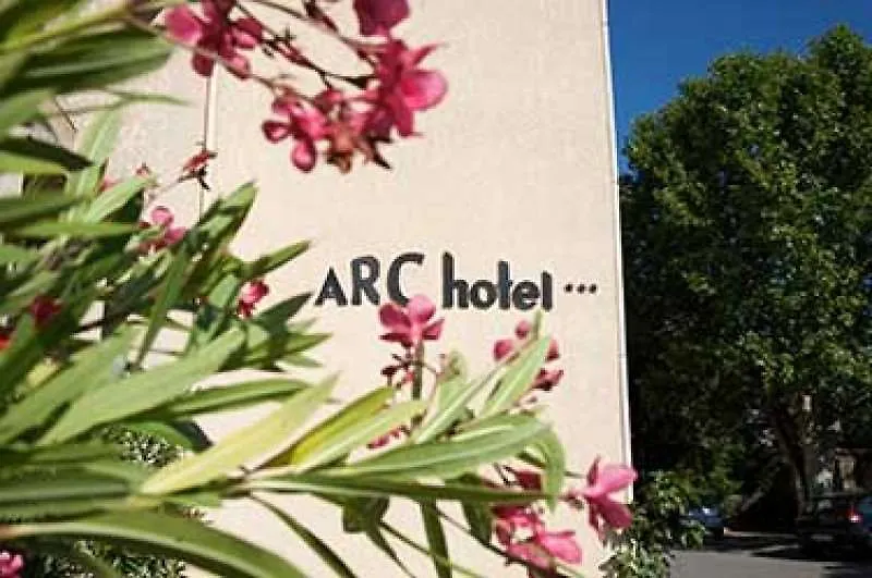 ***  Adonis Arc Hotel Aix Aix-en-Provence França